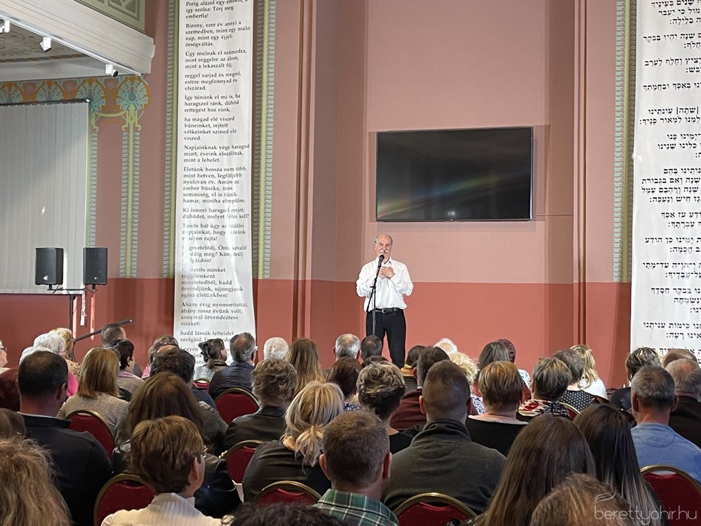 Berecz András est a Zsinagóga Kultúrtérben03